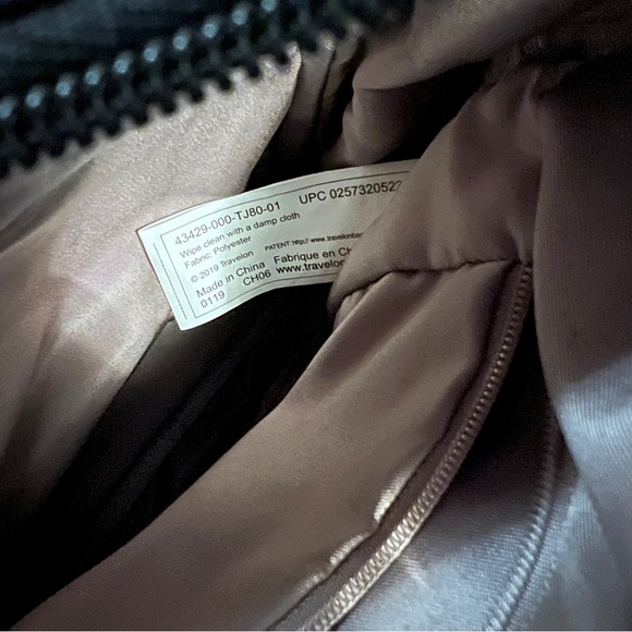 Travelon Black Anti-Theft Crossbody Bag RFID Security Organizer Pockets - Picture 6 of 6